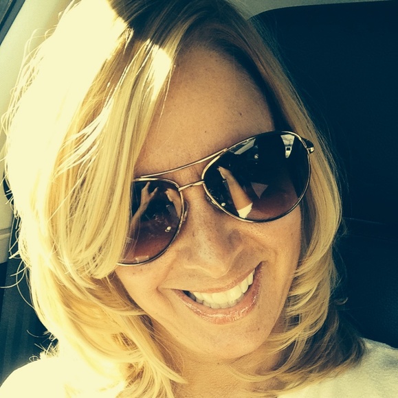 Meet your Posher, Susan - Picture 1 of 1